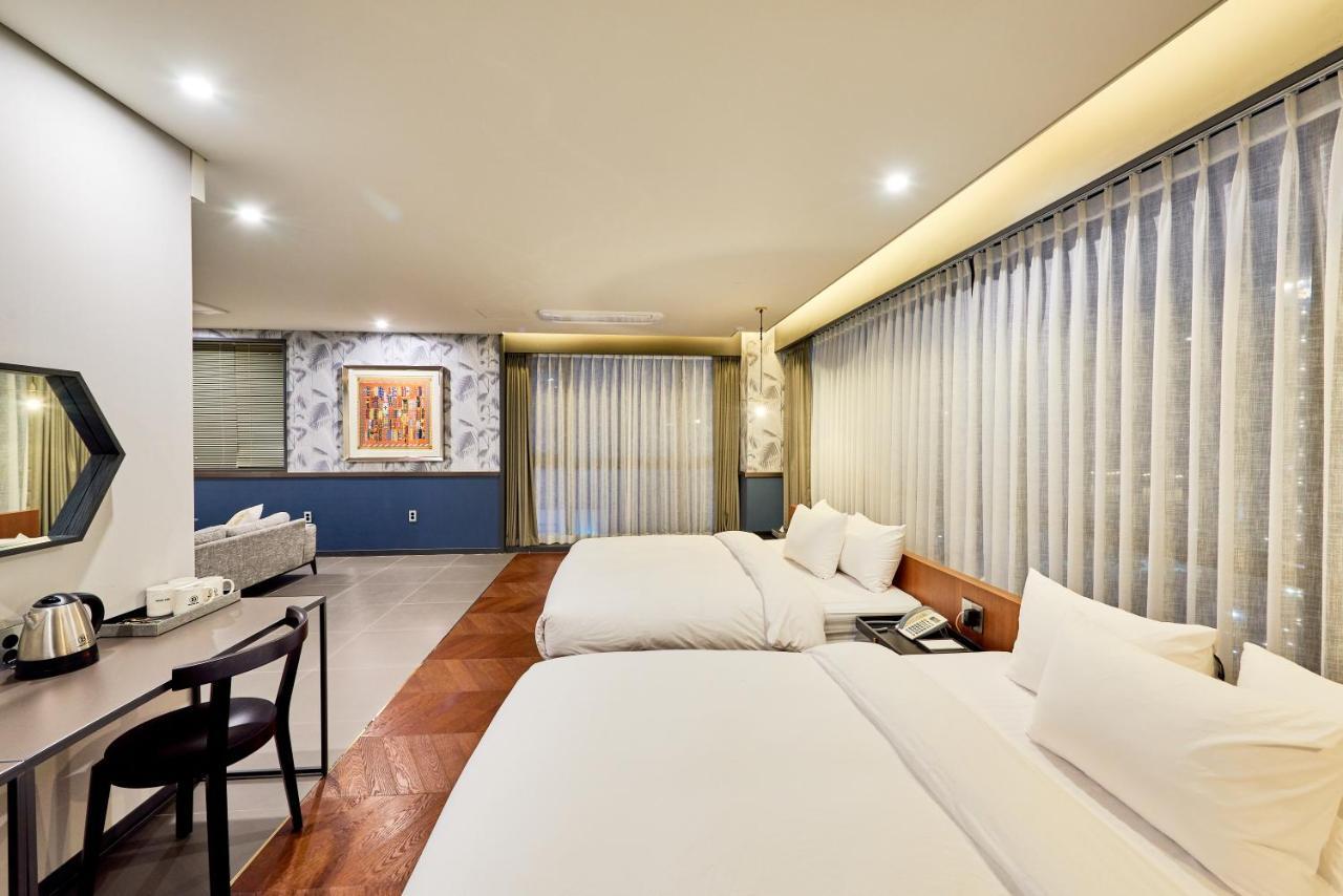 Brown Dot Hotel Songjung Busan Ngoại thất bức ảnh