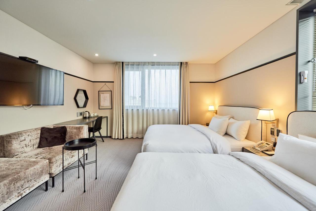 Brown Dot Hotel Songjung Busan Ngoại thất bức ảnh