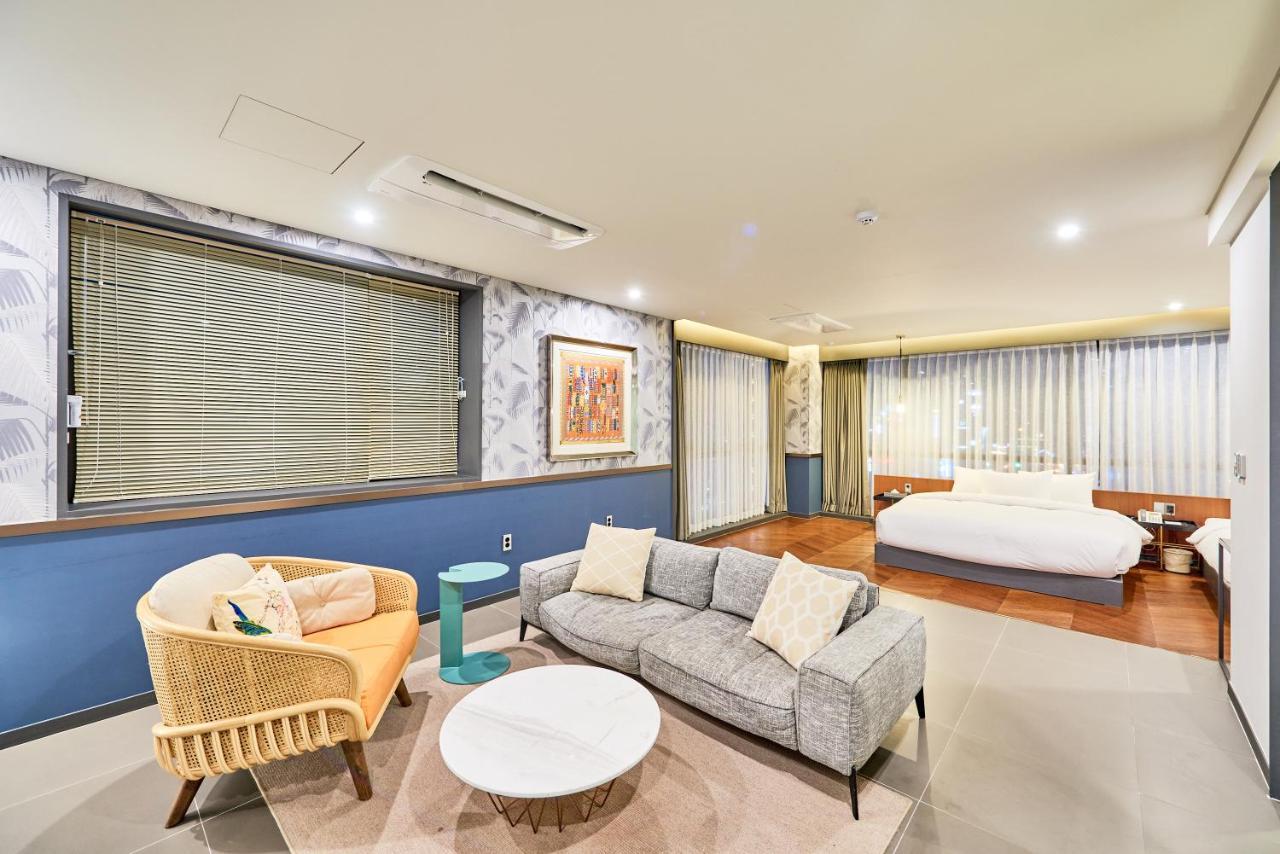 Brown Dot Hotel Songjung Busan Ngoại thất bức ảnh