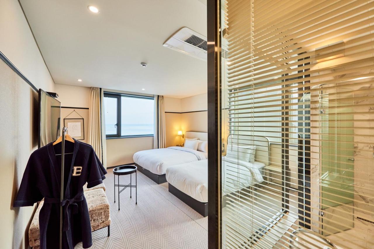 Brown Dot Hotel Songjung Busan Ngoại thất bức ảnh