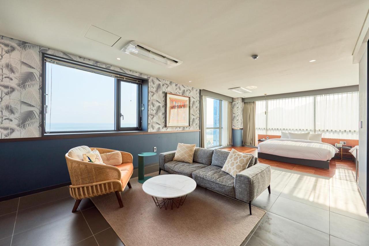 Brown Dot Hotel Songjung Busan Ngoại thất bức ảnh