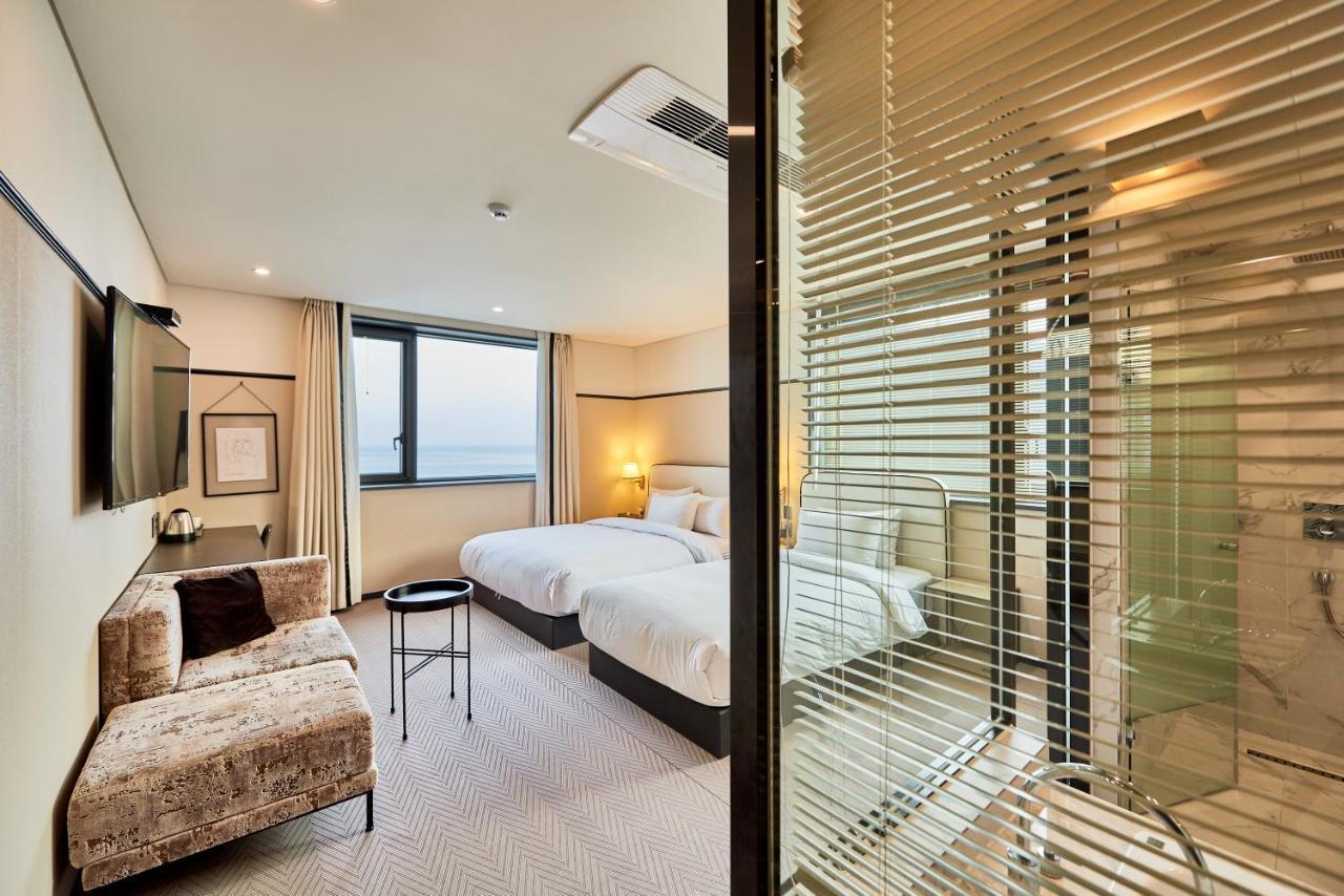 Brown Dot Hotel Songjung Busan Ngoại thất bức ảnh