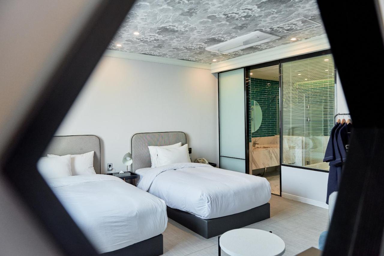 Brown Dot Hotel Songjung Busan Ngoại thất bức ảnh