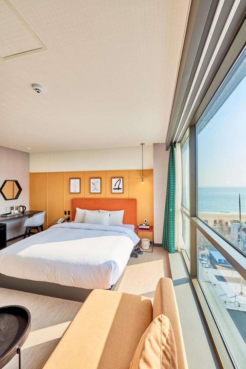 Brown Dot Hotel Songjung Busan Ngoại thất bức ảnh